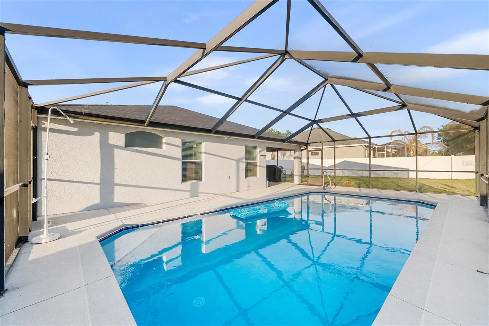 KINGSLAND COUNTRY ESTATE - Residential