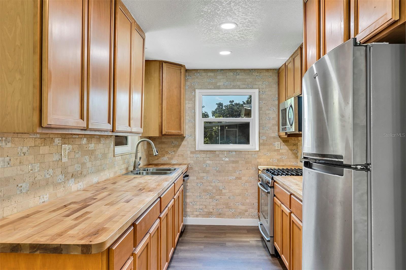 ELLISON ACRES 03 - Residential