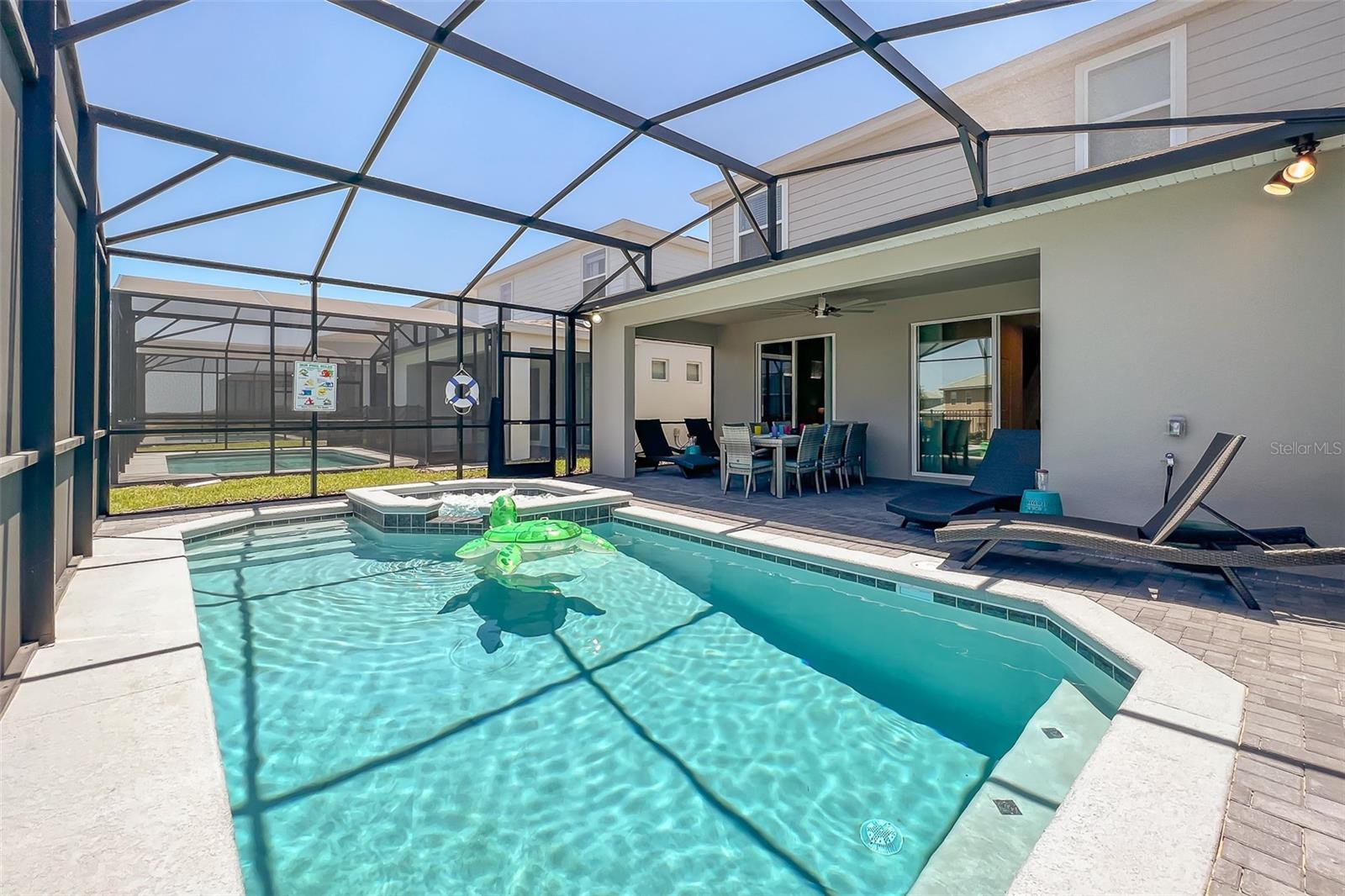 WINDSOR ISLAND RESIDENCE PH 2B - Residential