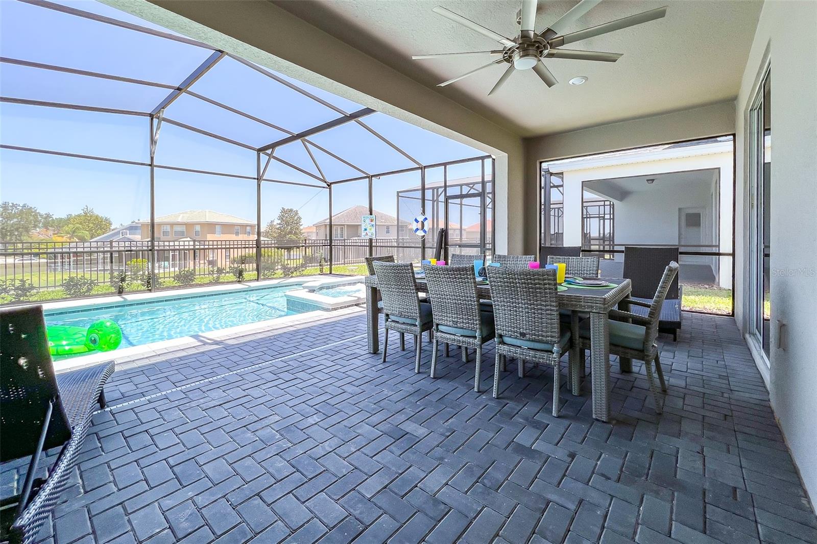 WINDSOR ISLAND RESIDENCE PH 2B - Residential