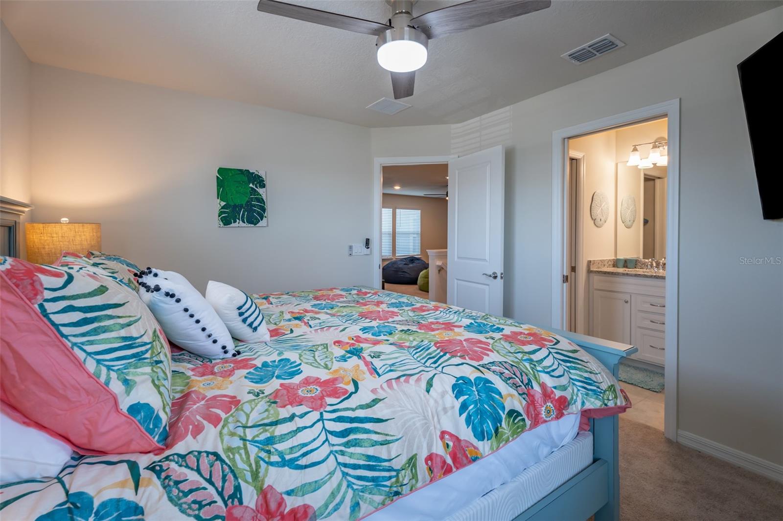 WINDSOR ISLAND RESIDENCE PH 2B - Residential