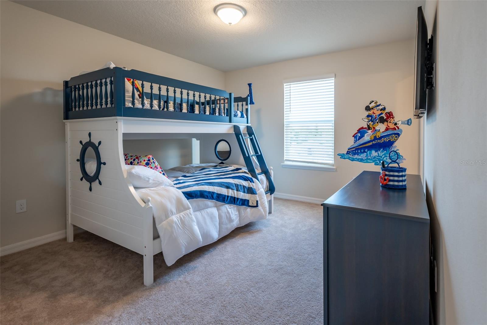 WINDSOR ISLAND RESIDENCE PH 2B - Residential