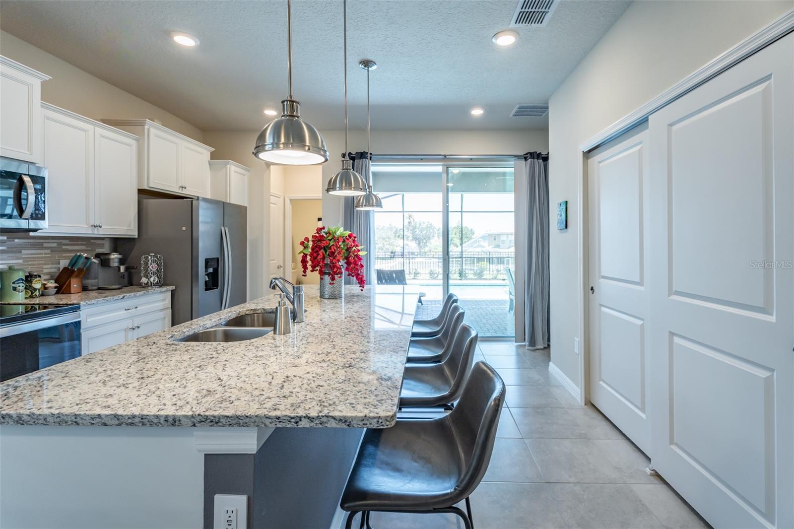 WINDSOR ISLAND RESIDENCE PH 2B - Residential