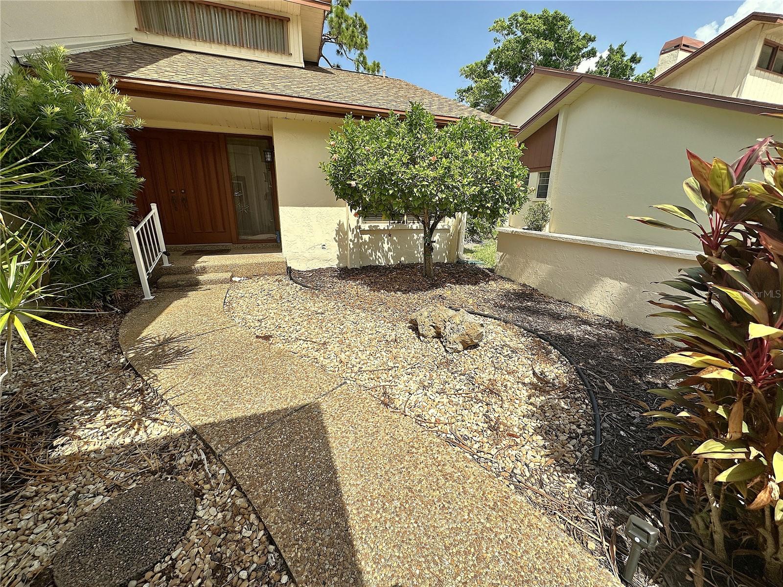 6206 COURTSIDE DRIVE