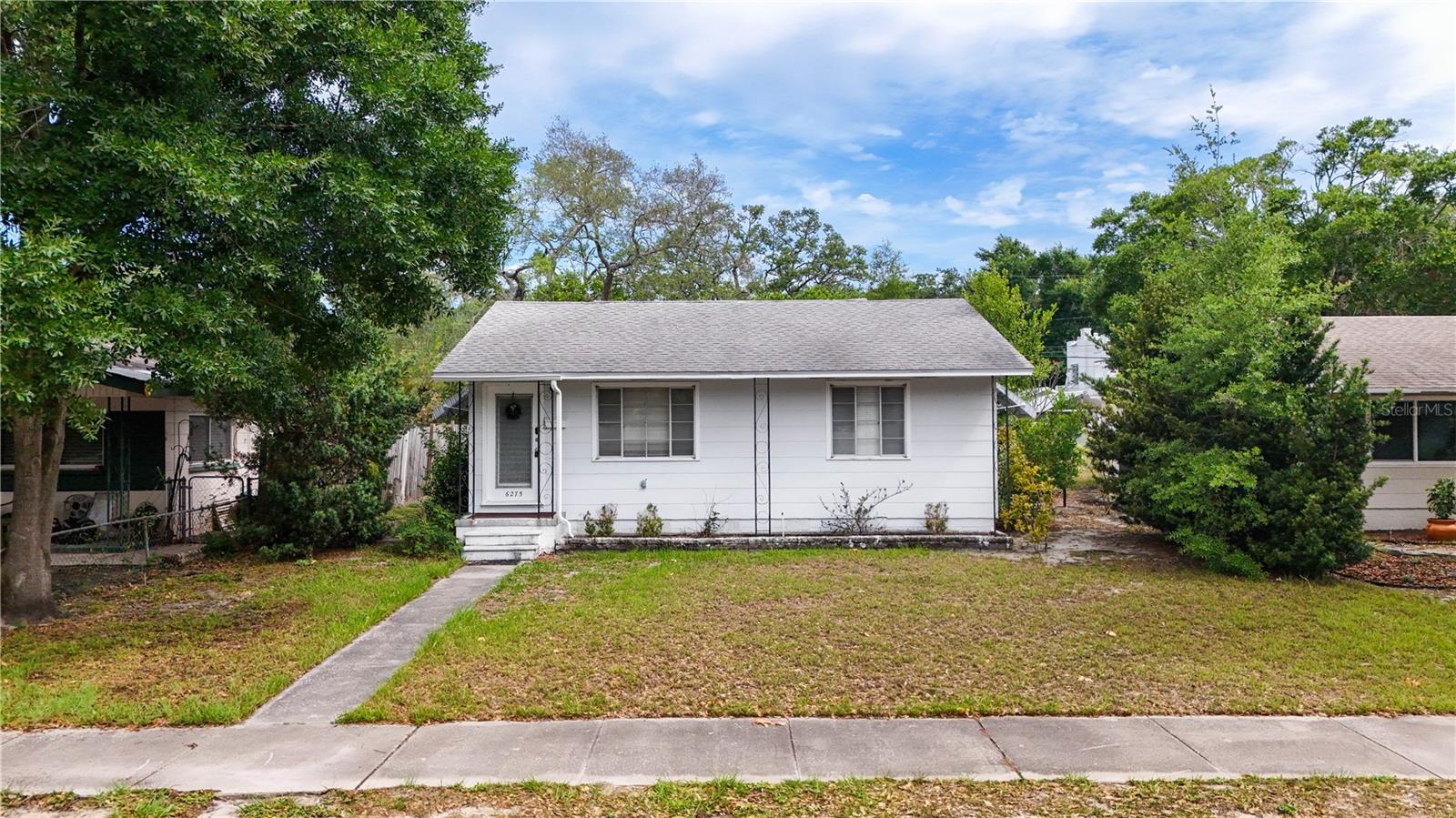 PASADENA ESTATES - Residential