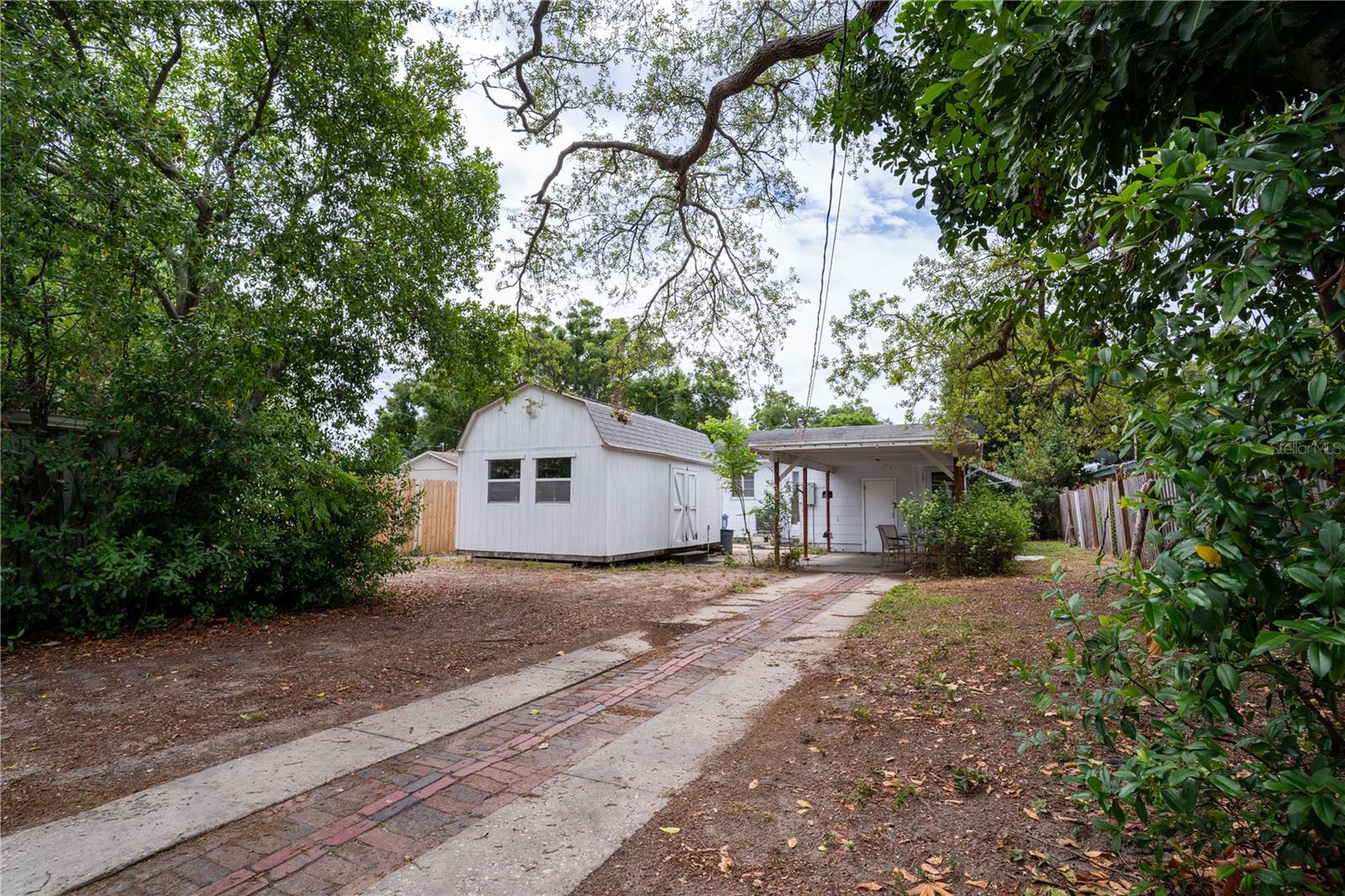 PASADENA ESTATES - Residential