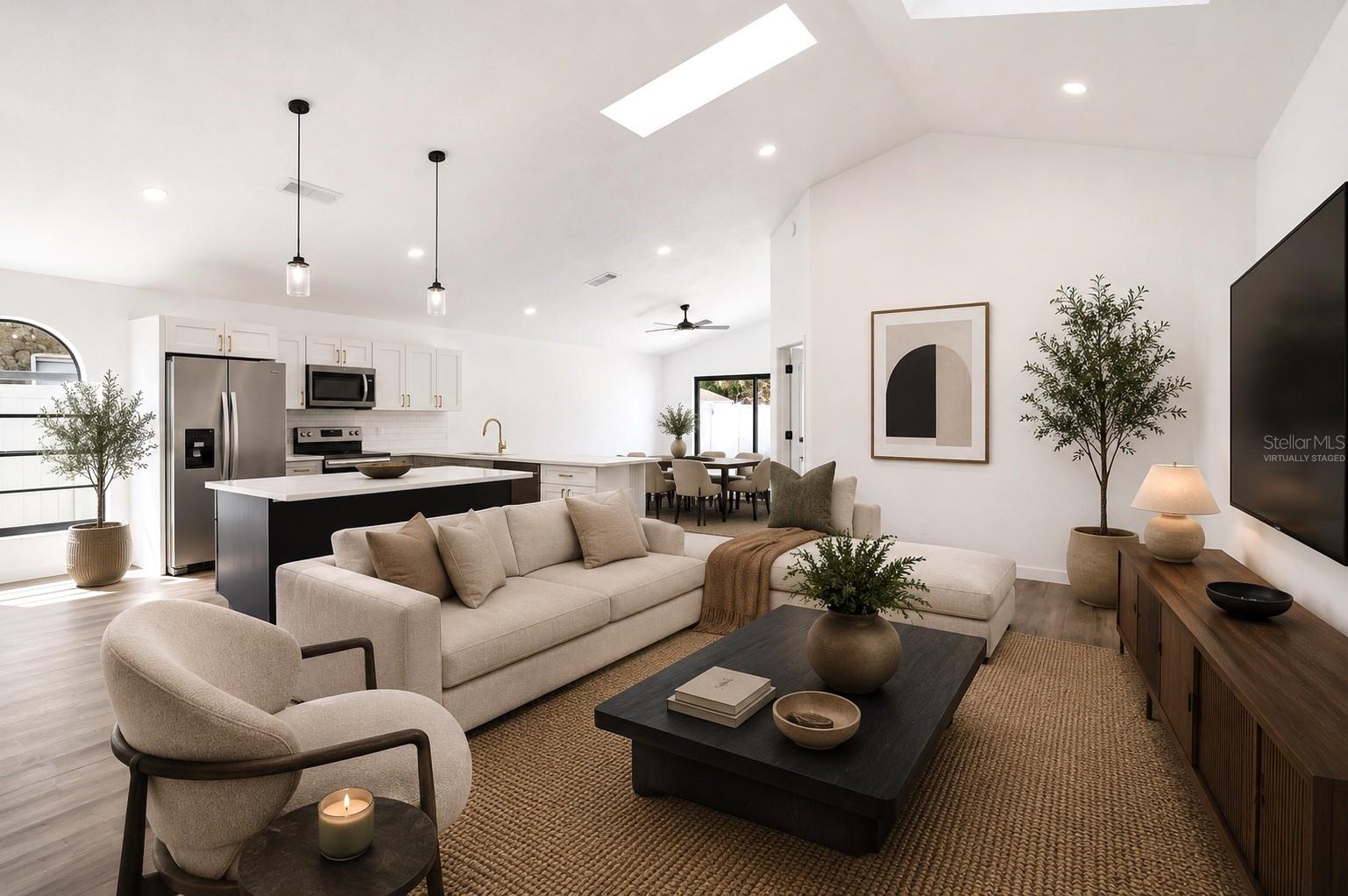 RIO PINAR LAKES - Residential