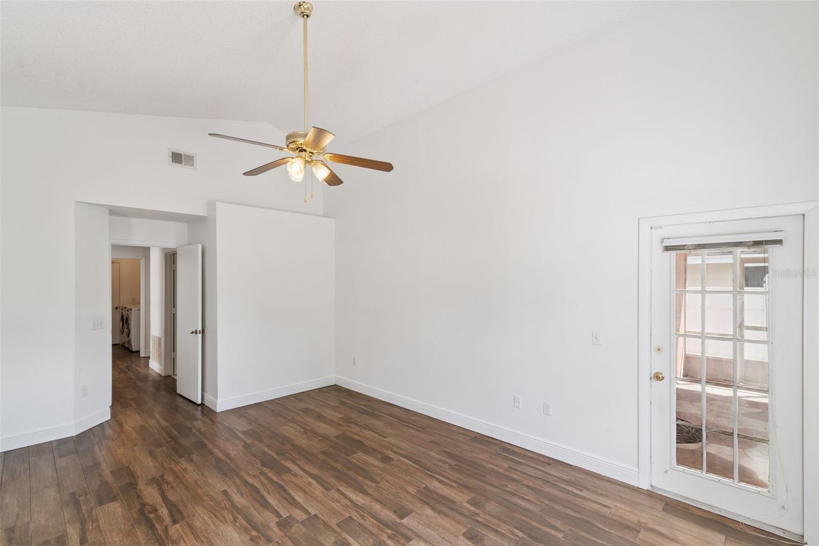 CHASE GROVES UNIT 6 - Residential Lease