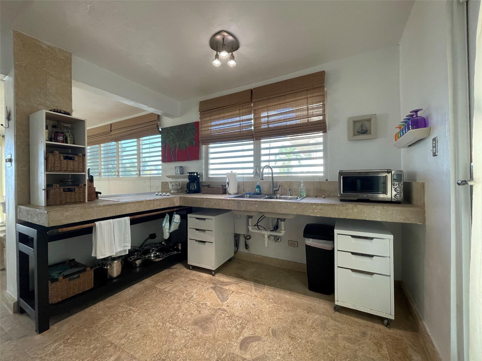 BRAVOS DE BOSTON - Residential