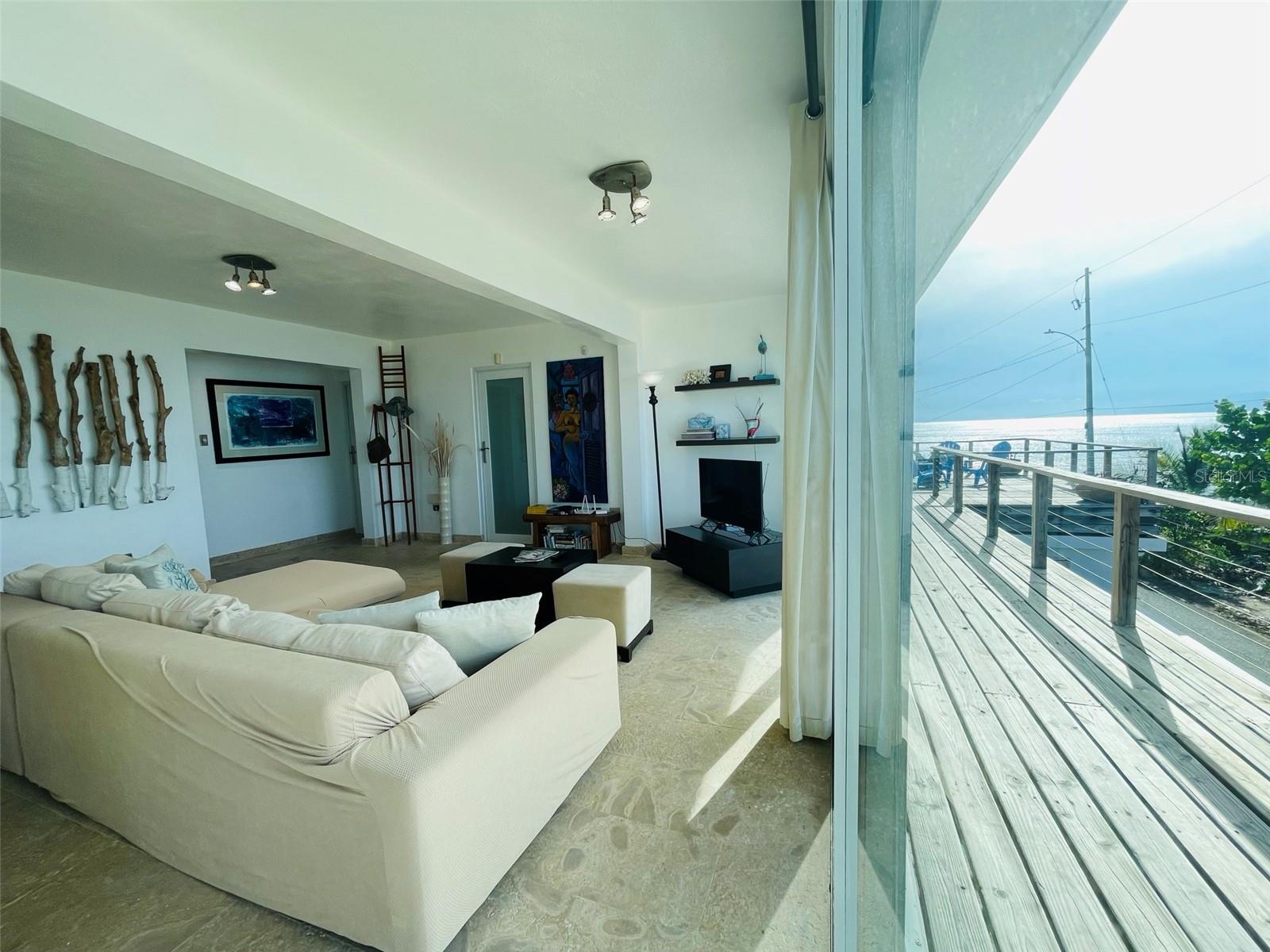 BRAVOS DE BOSTON - Residential