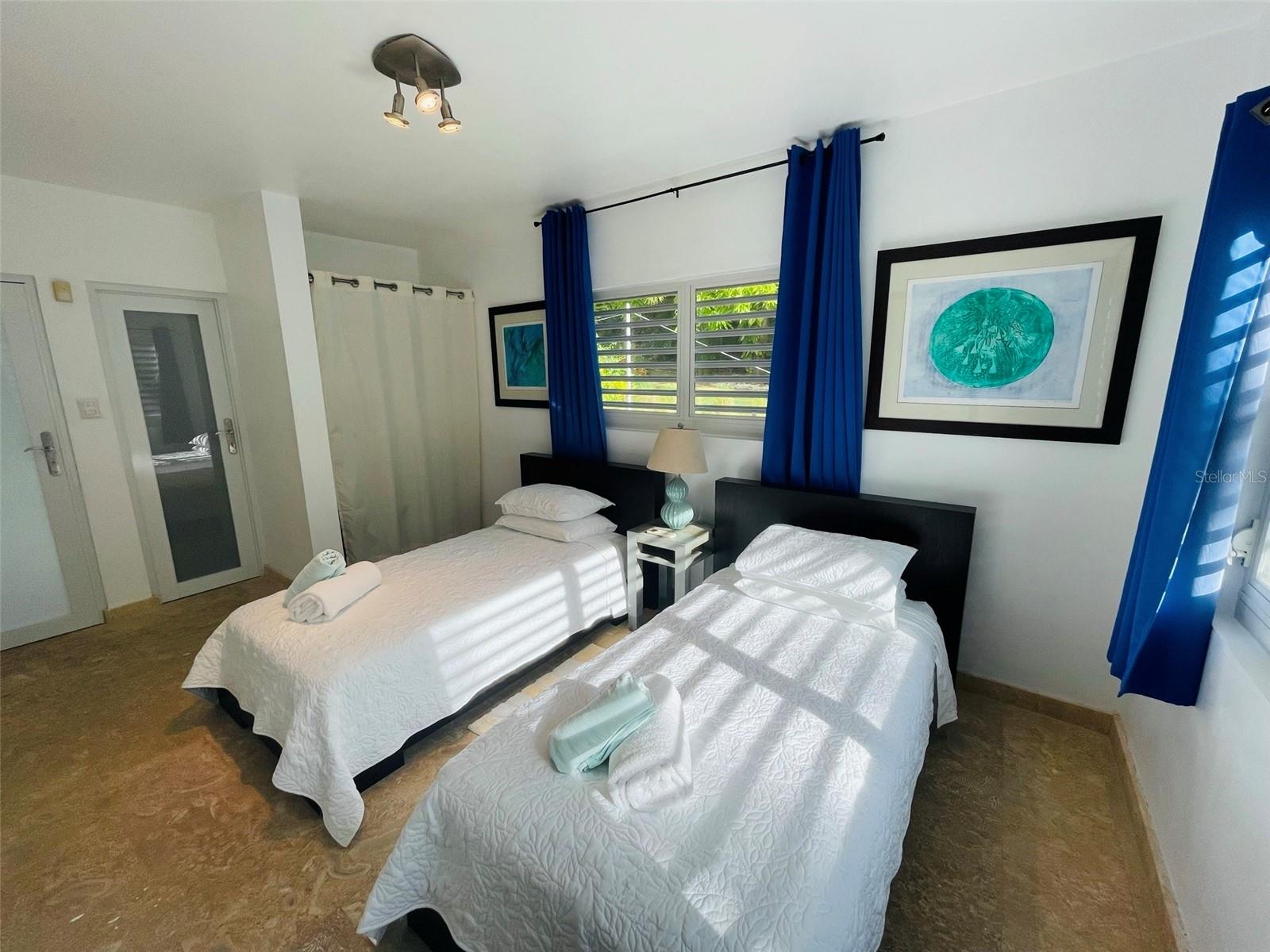 BRAVOS DE BOSTON - Residential