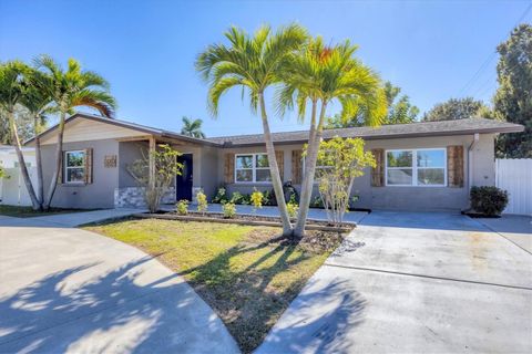 Photo of 6415 2nd Avenue W, Bradenton, FL 34209 (MLS # A4672156)