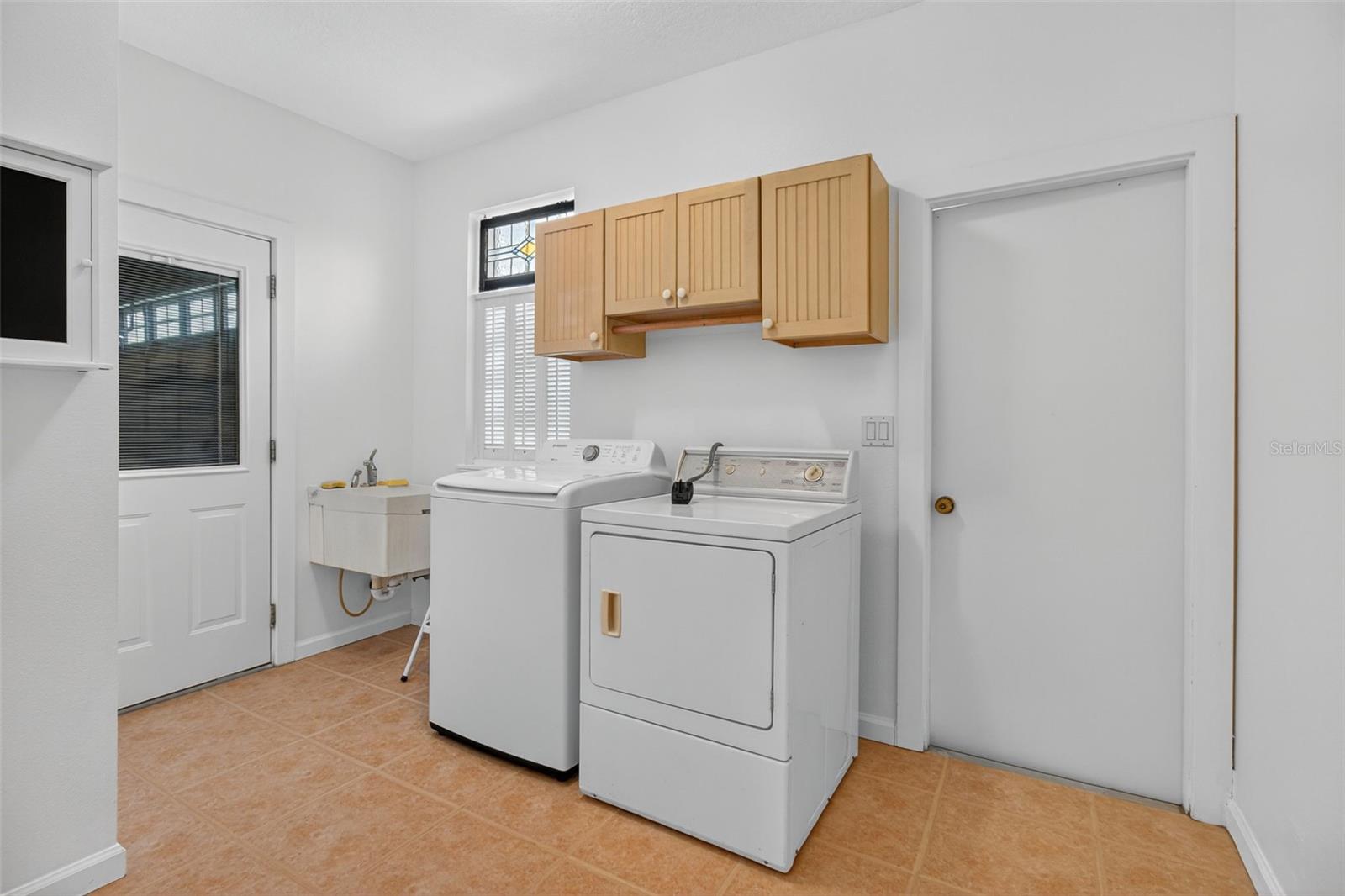 MILL CREEK PH V-B - Residential