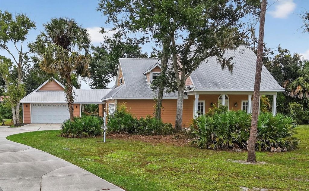 Photo of 625 137th Street NE, Bradenton, FL 34212 (MLS # A4668219)