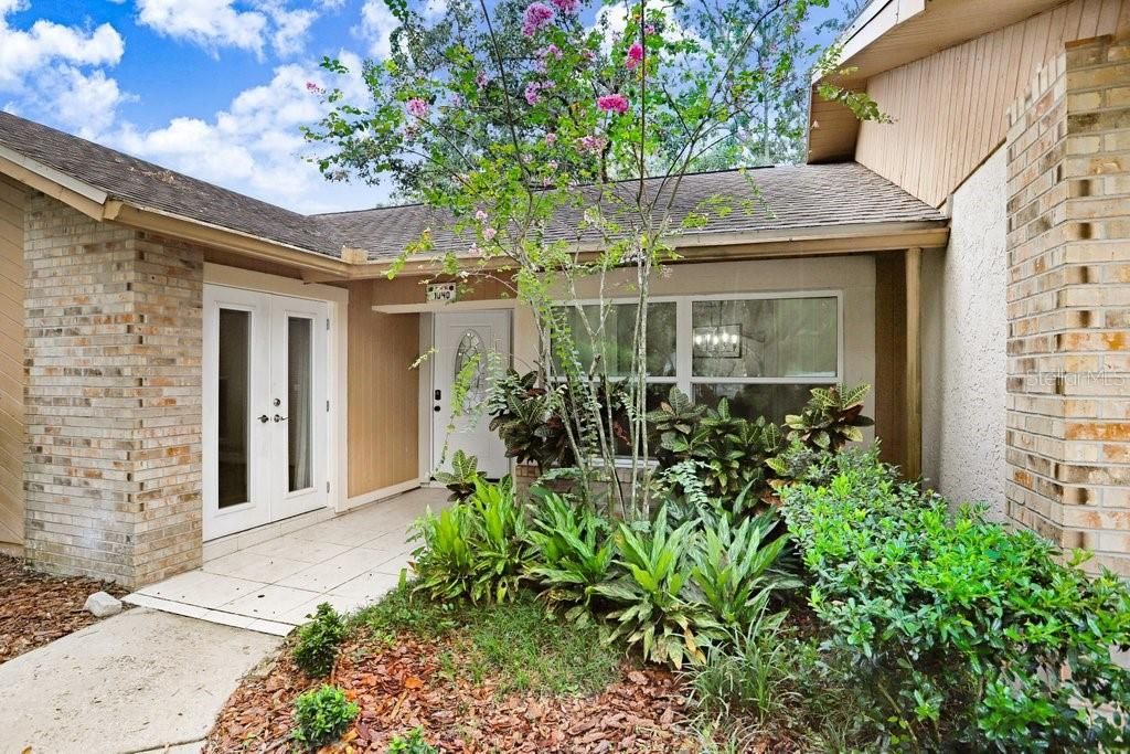 Photo of 1040 Sylvia Lane, Tampa, FL 33613 (MLS # TB8420546)