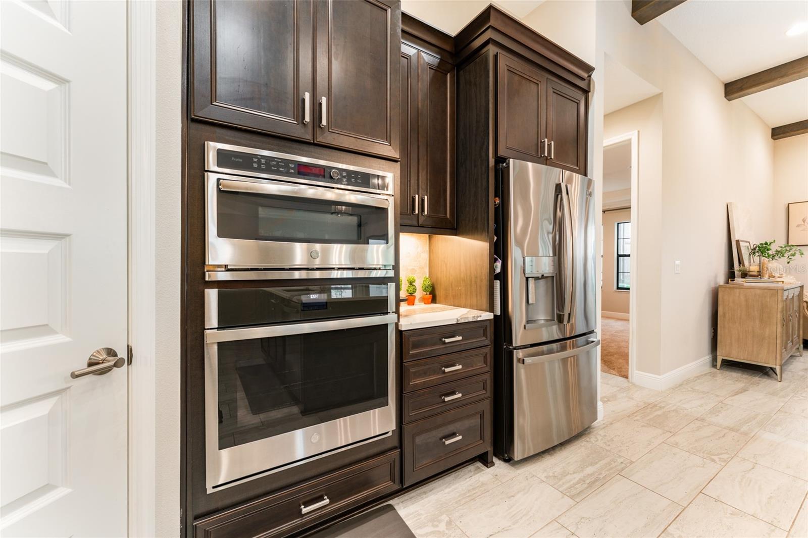 B & D HAWKSTONE PH 1 - Residential