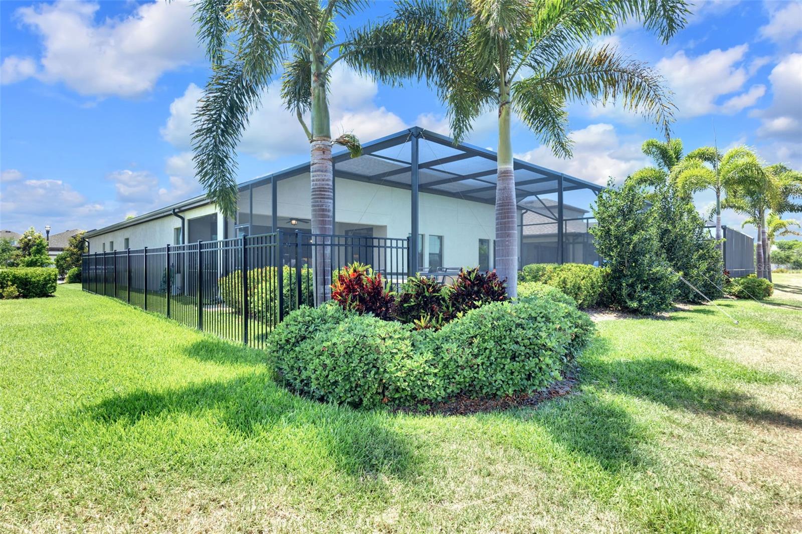 B & D HAWKSTONE PH 1 - Residential