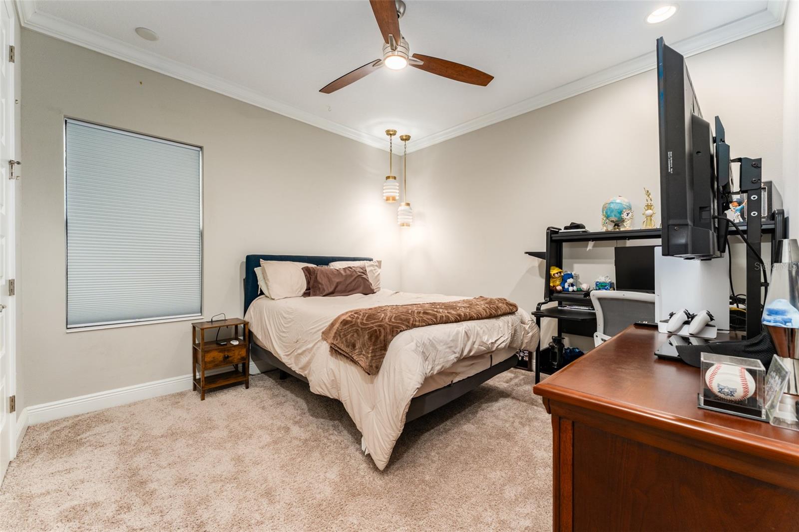 B & D HAWKSTONE PH 1 - Residential