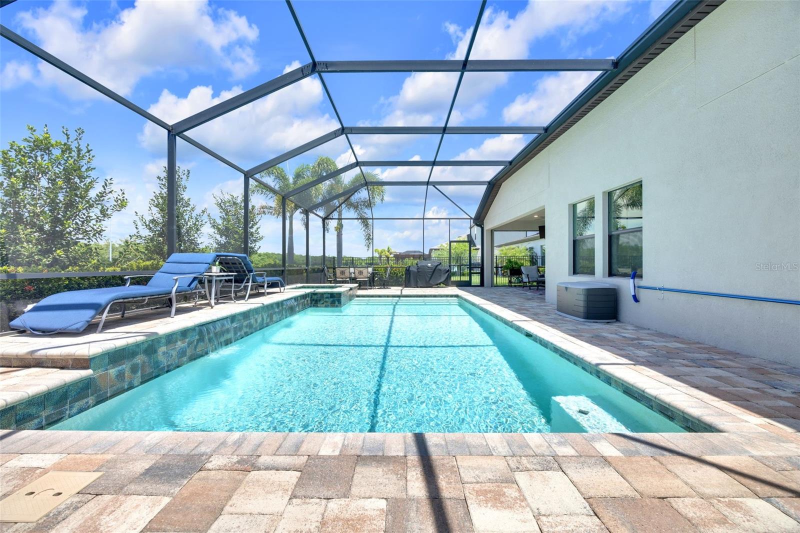 B & D HAWKSTONE PH 1 - Residential