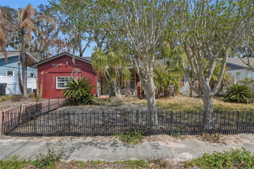 Photo of 8129 Esperanza Street, Orlando, FL 32817 (MLS # O6393536)
