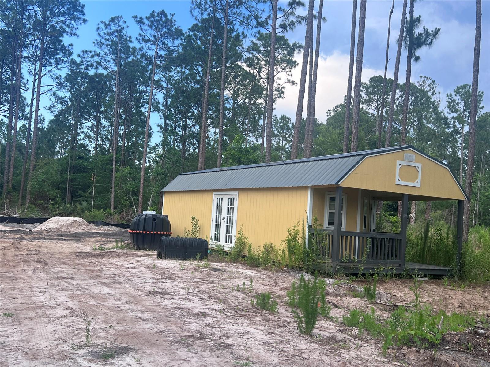 DAYTONA NORTH SUB - Land