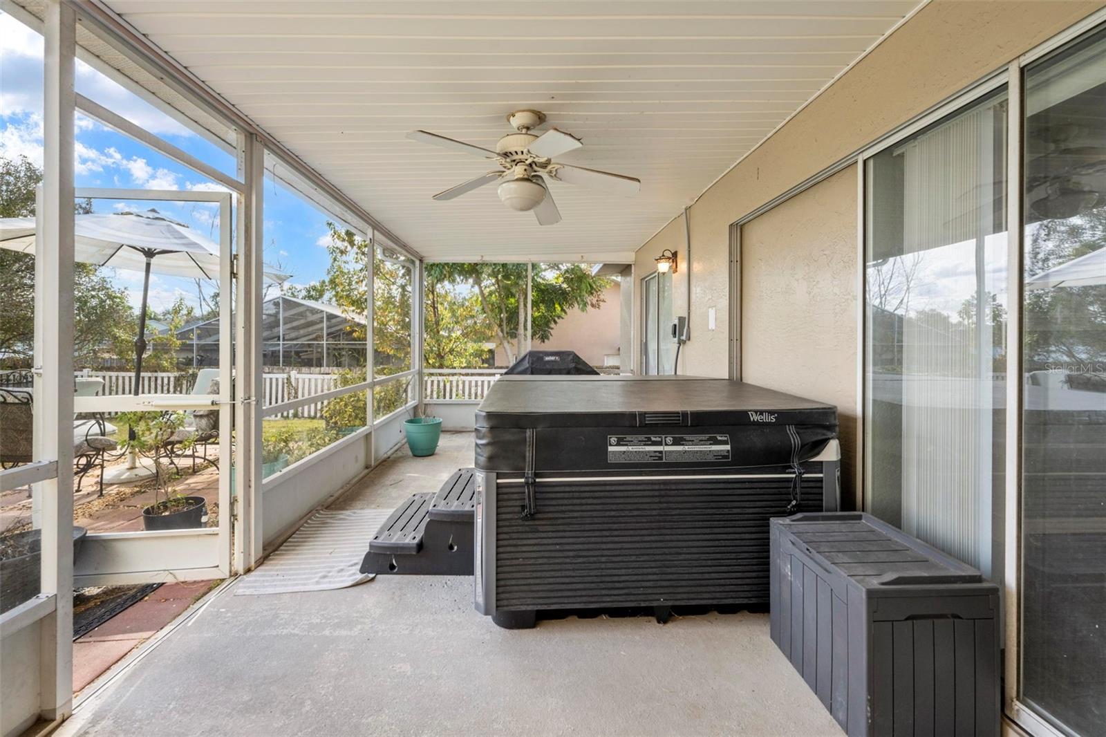 SPRING HILL - Residential