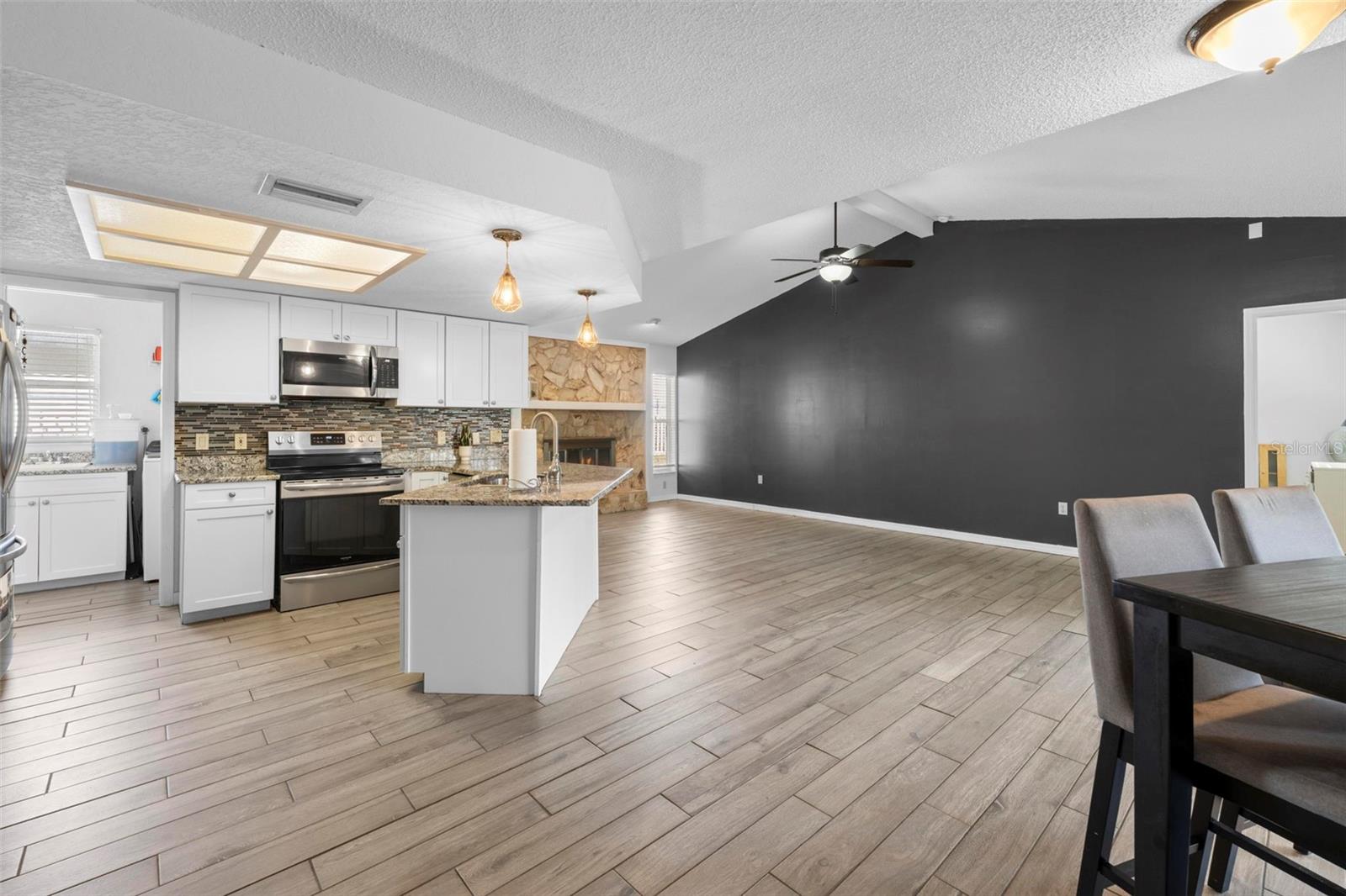 SPRING HILL - Residential