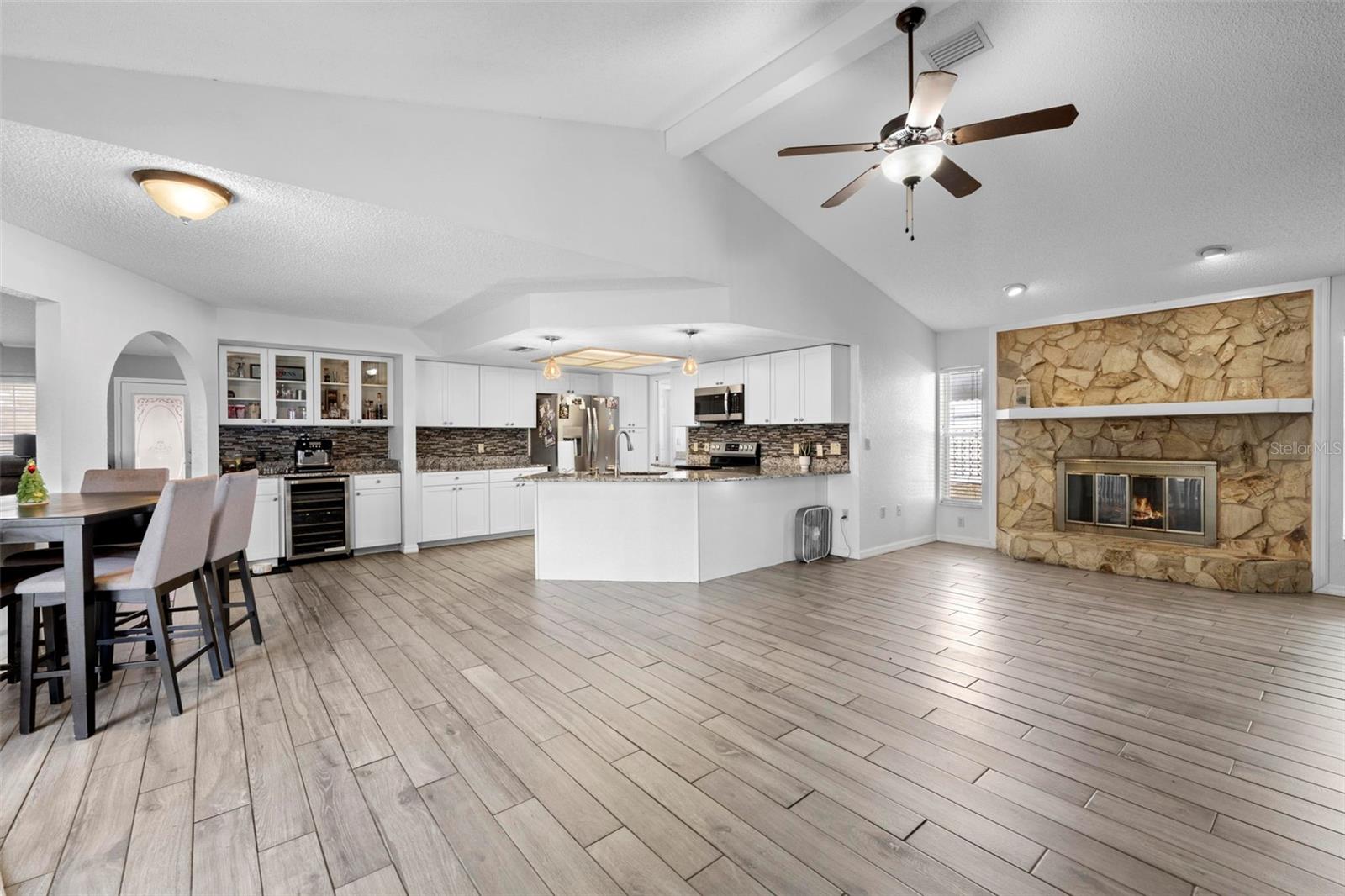 SPRING HILL - Residential