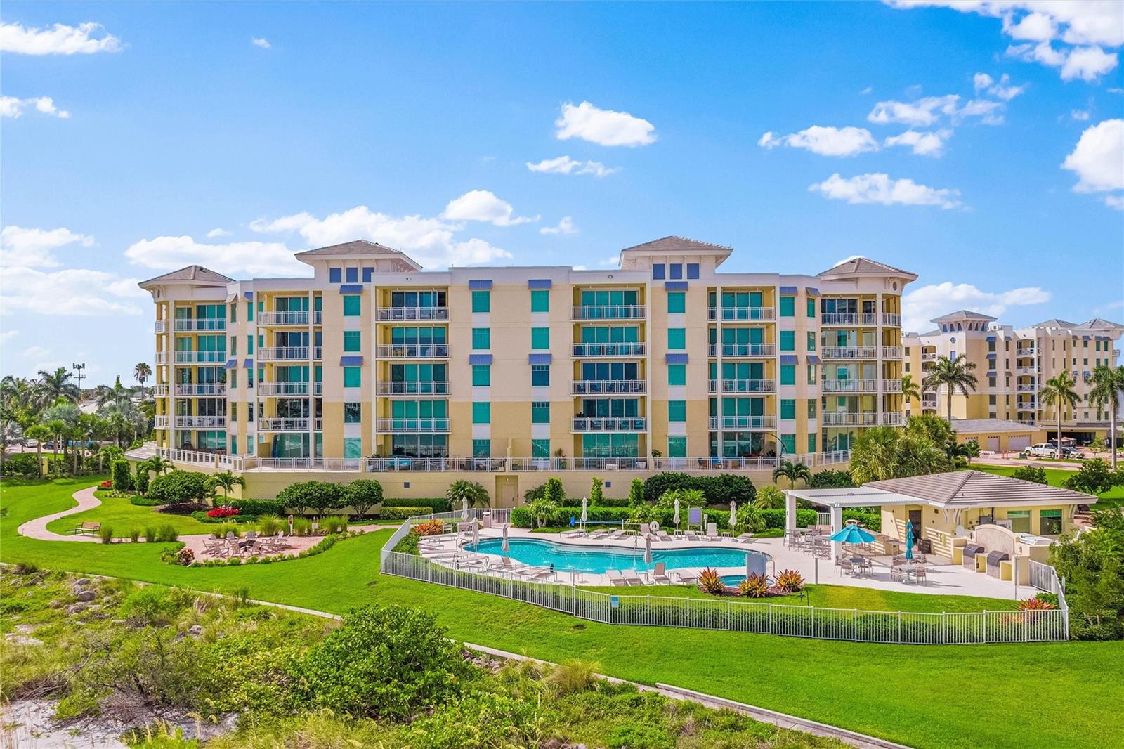 SUNSET POINTE AT COLLANY KEY CONDO - Residential