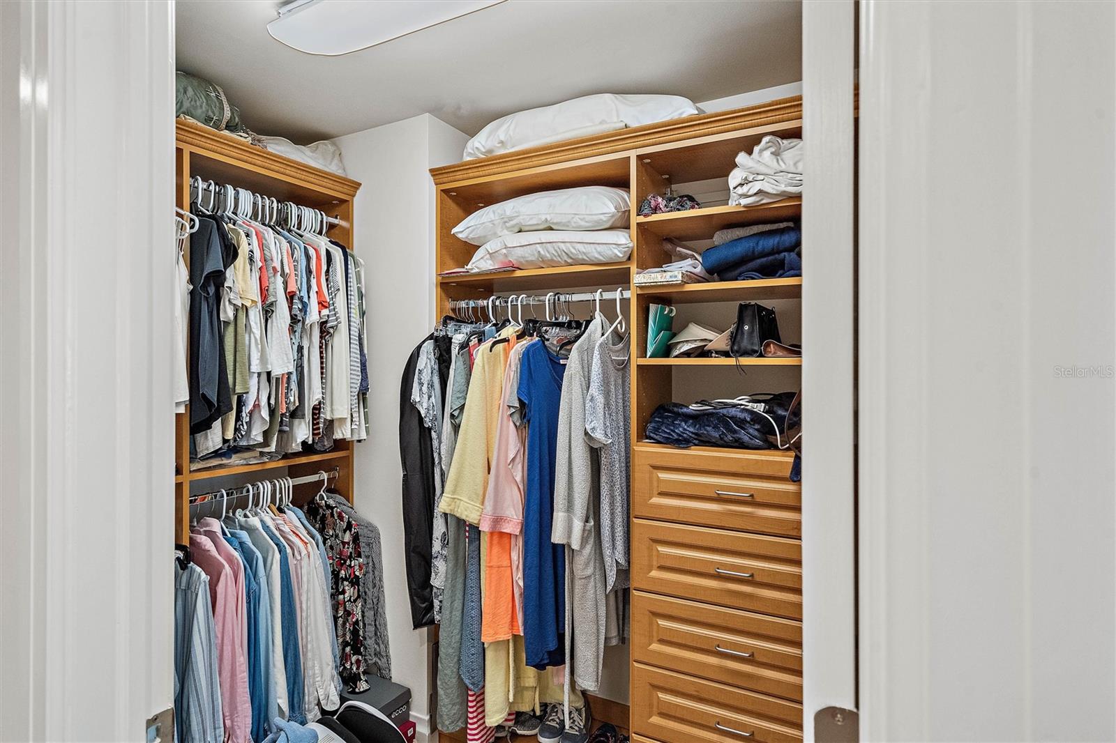 SUNSET POINTE AT COLLANY KEY CONDO - Residential