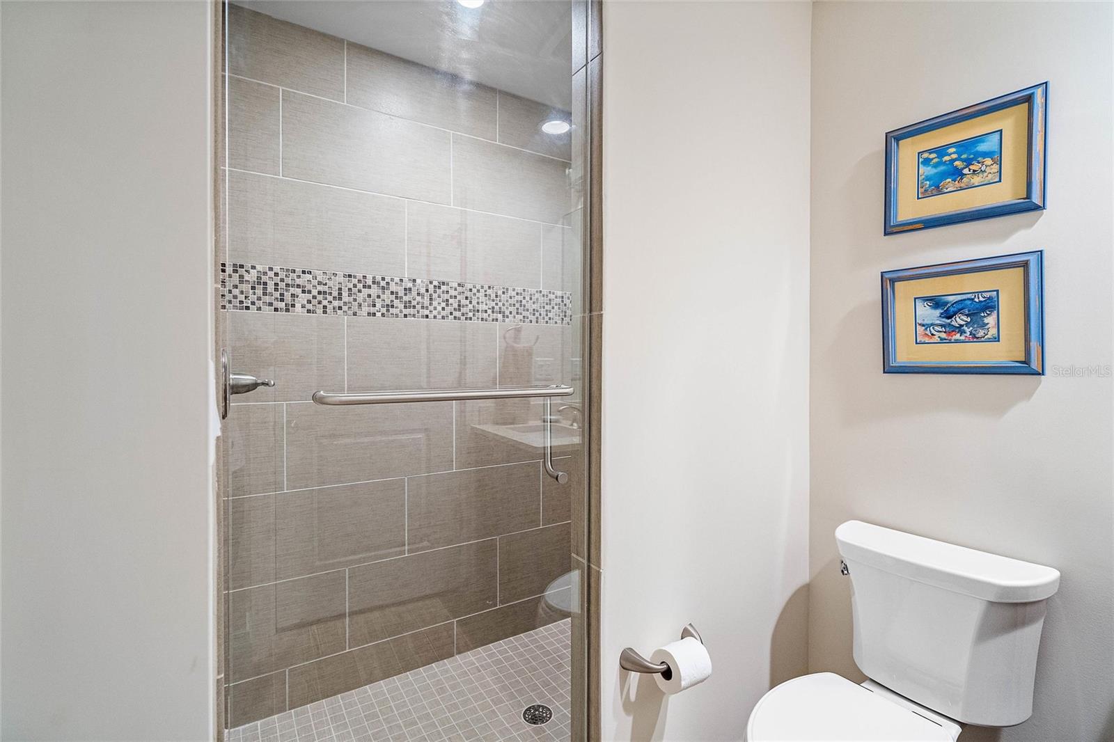 SUNSET POINTE AT COLLANY KEY CONDO - Residential