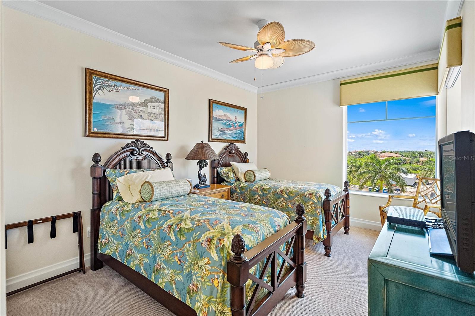 SUNSET POINTE AT COLLANY KEY CONDO - Residential