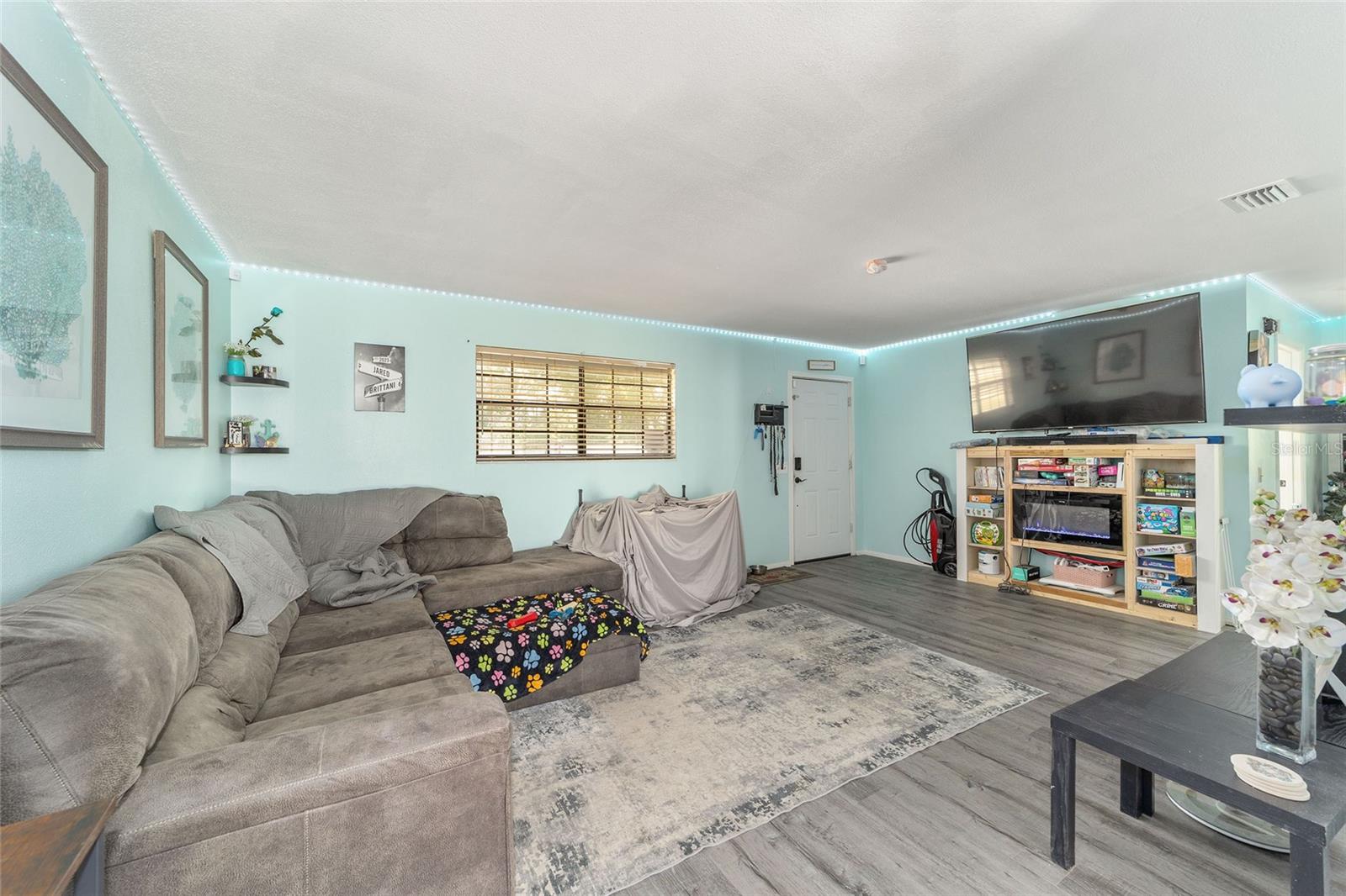 SILVER SPRING SHORES - Residential