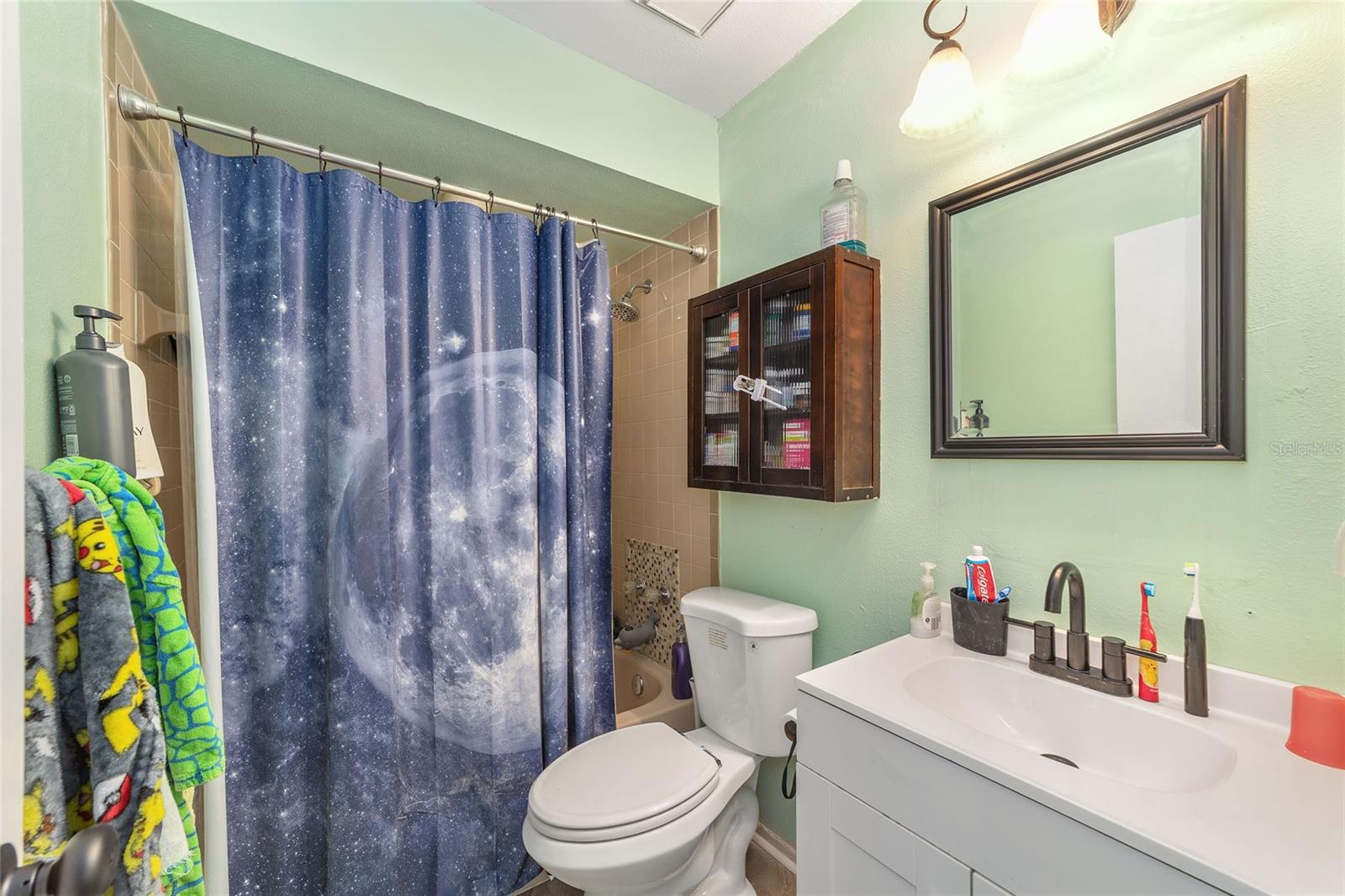 SILVER SPRING SHORES - Residential