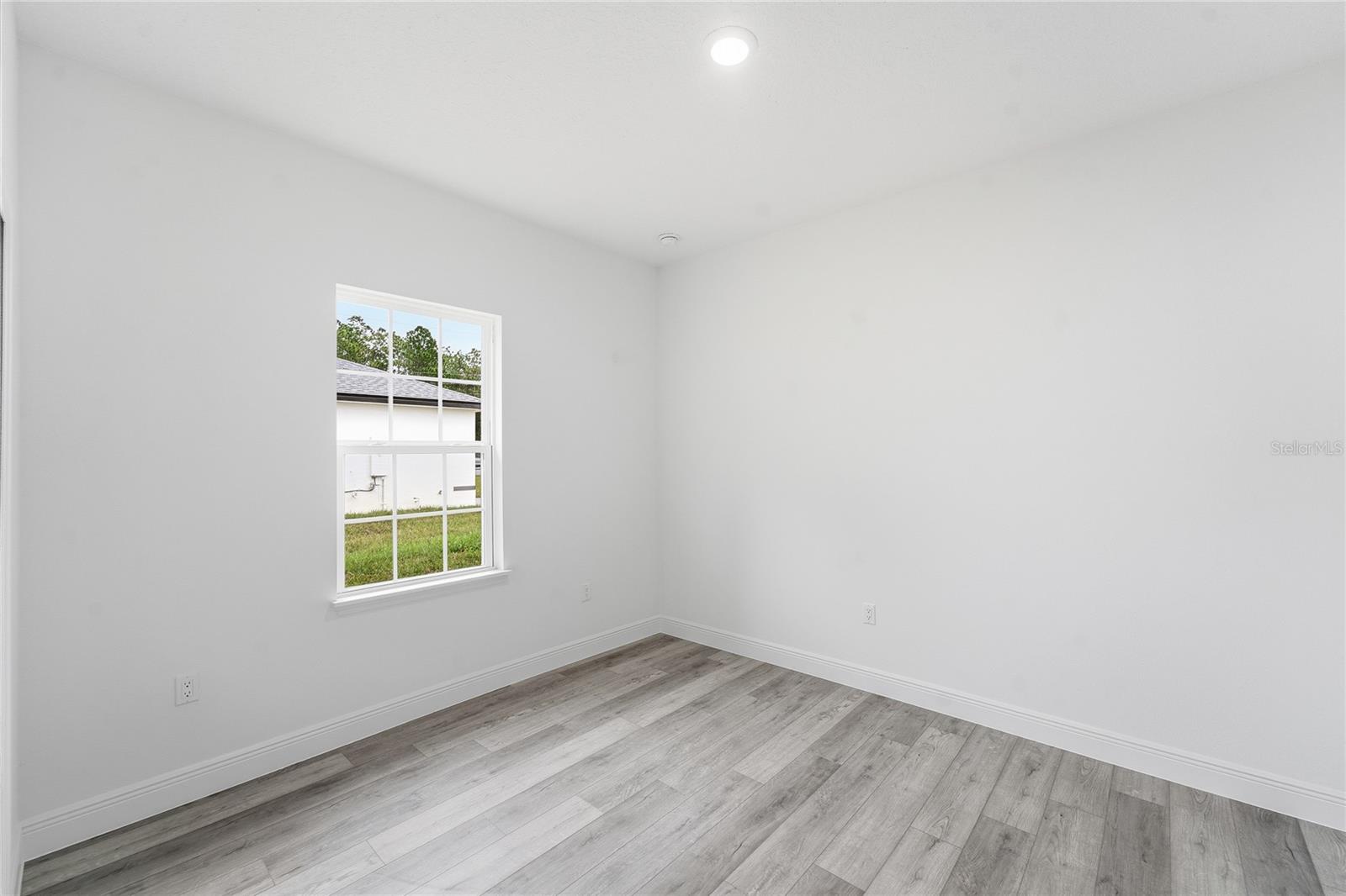 MARION OAKS - Residential