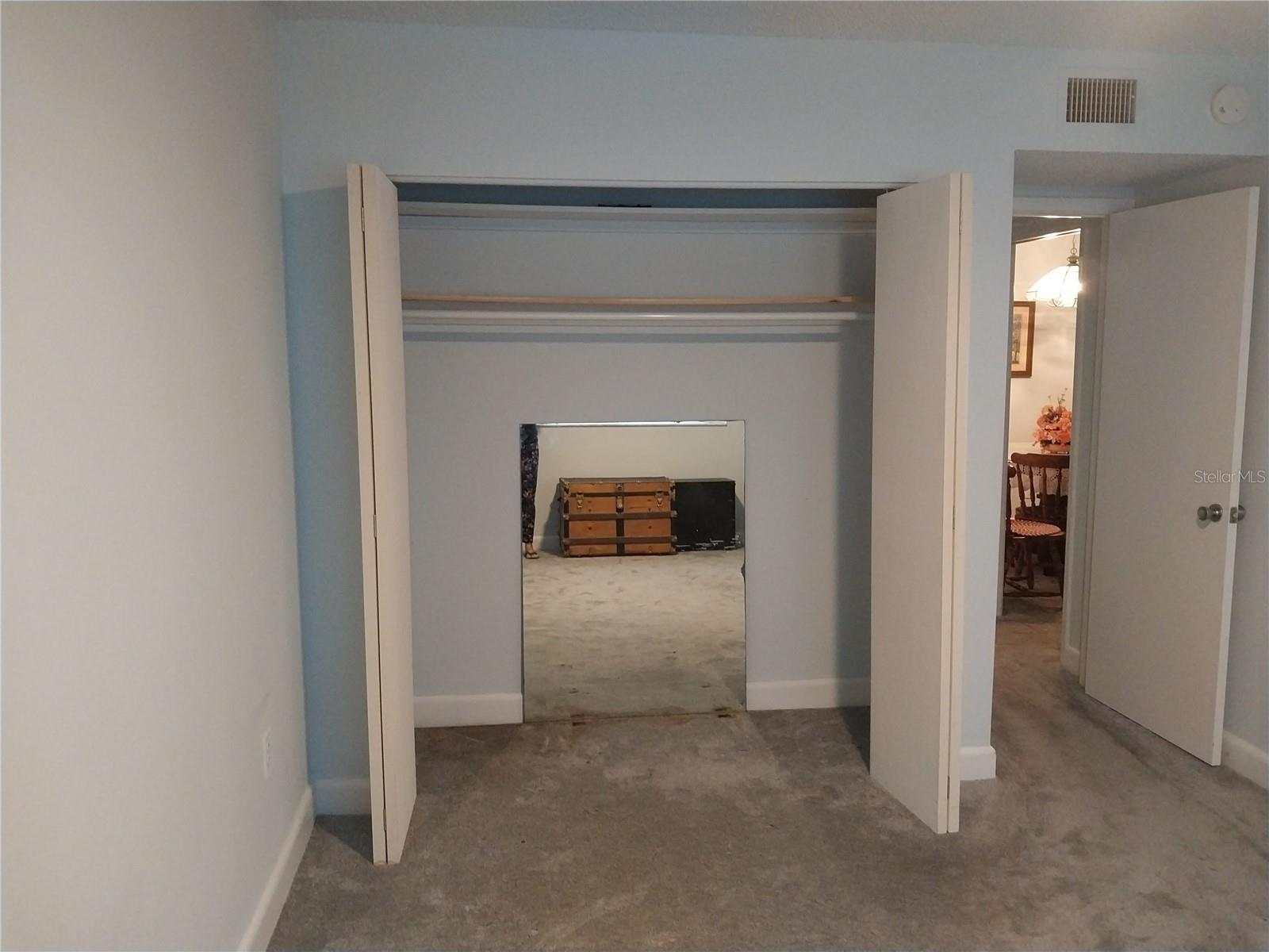 PARKWOOD CONDO - Residential