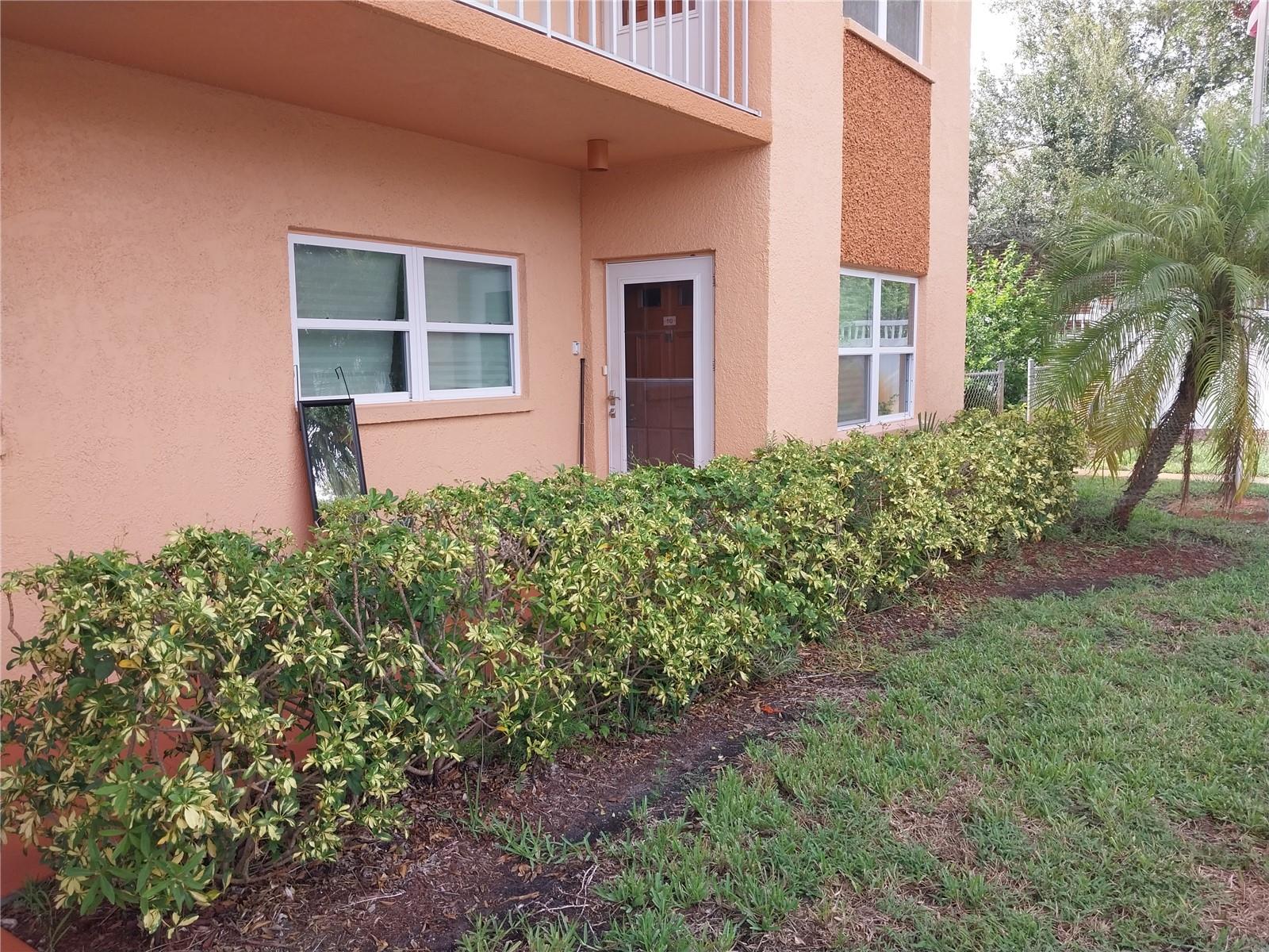 PARKWOOD CONDO - Residential