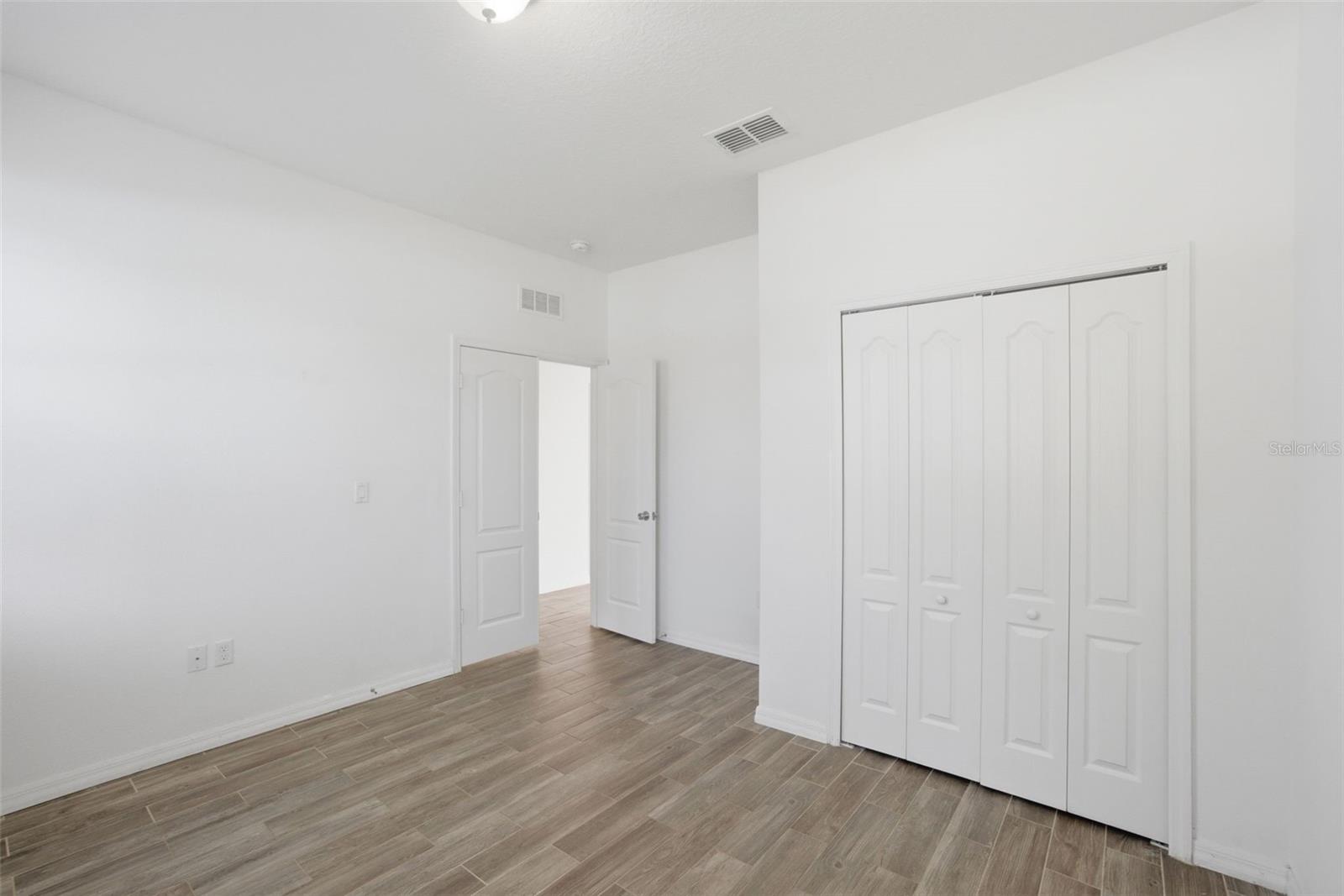 SAWGRASS BAY PH 1B - Residential Lease