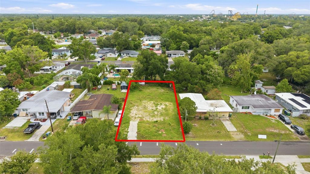 Photo of 8714 N Hyaleah Road, Tampa, FL 33617 (MLS # TB8525450)