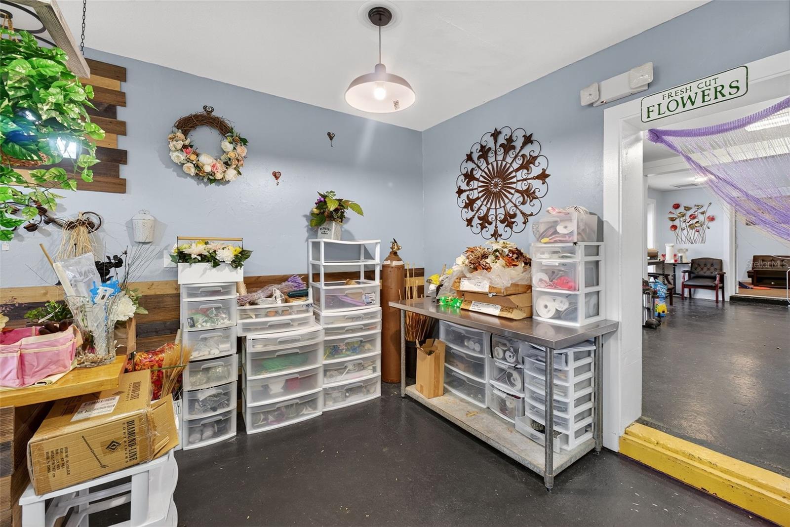 WOODMONT HEIGHTS - Commercial Sale