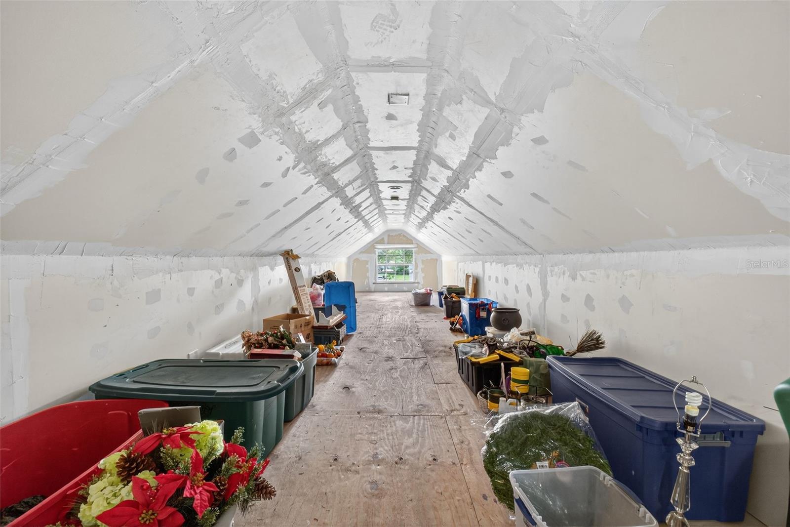 WOODMONT HEIGHTS - Commercial Sale