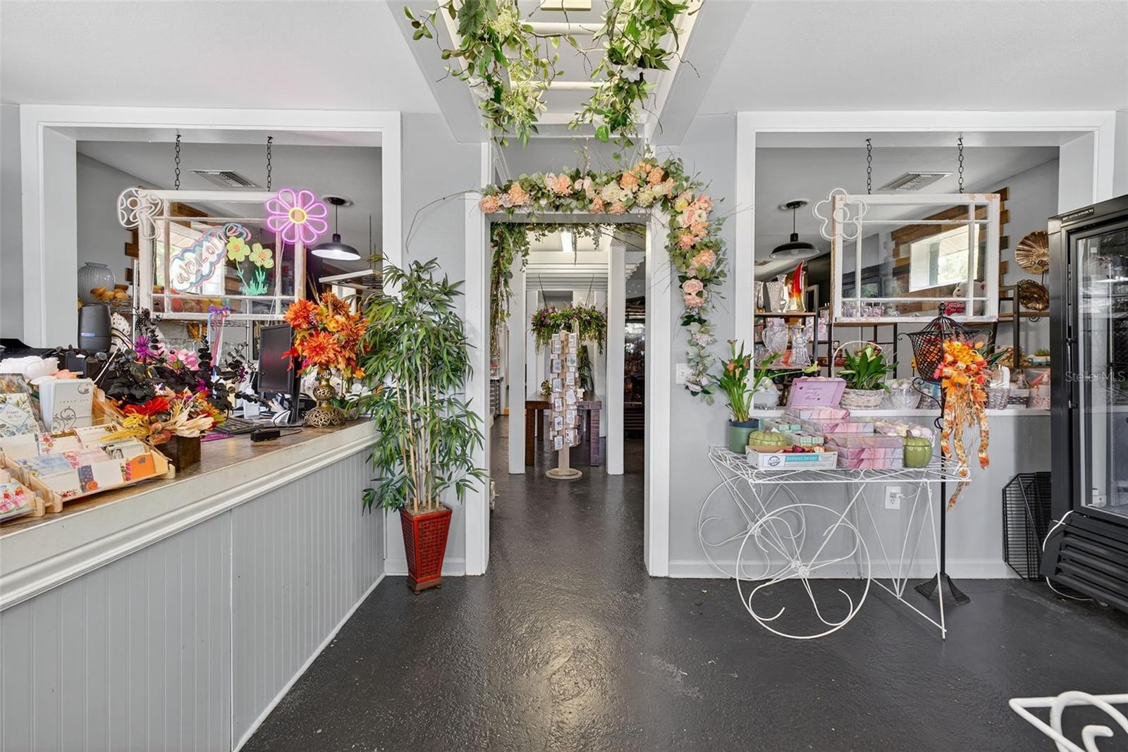 WOODMONT HEIGHTS - Commercial Sale