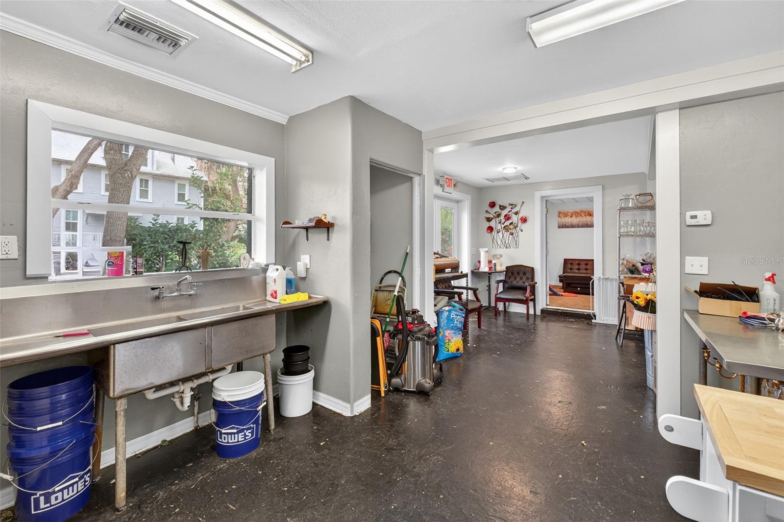 WOODMONT HEIGHTS - Commercial Sale