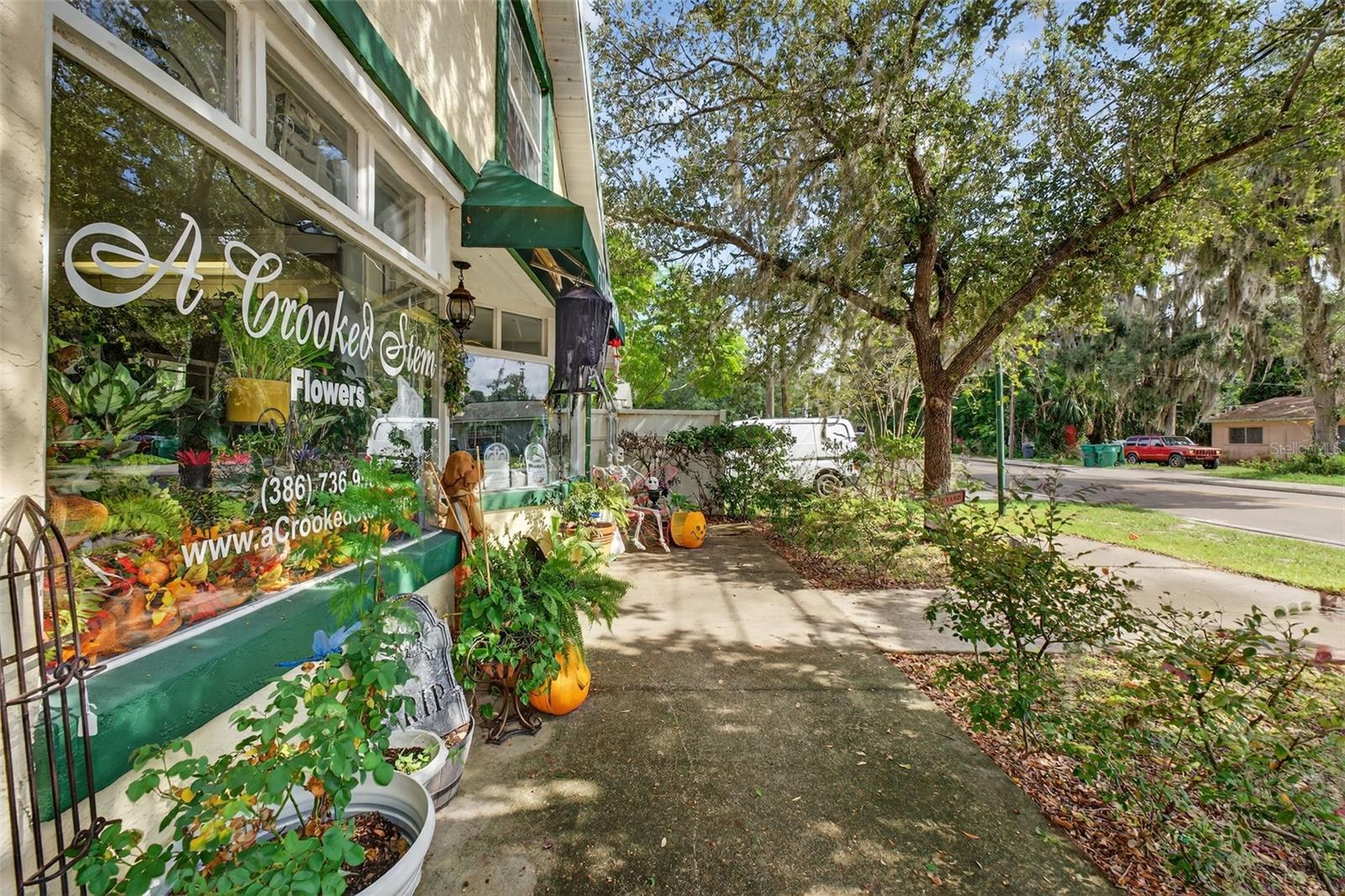 237 E PLYMOUTH AVENUE