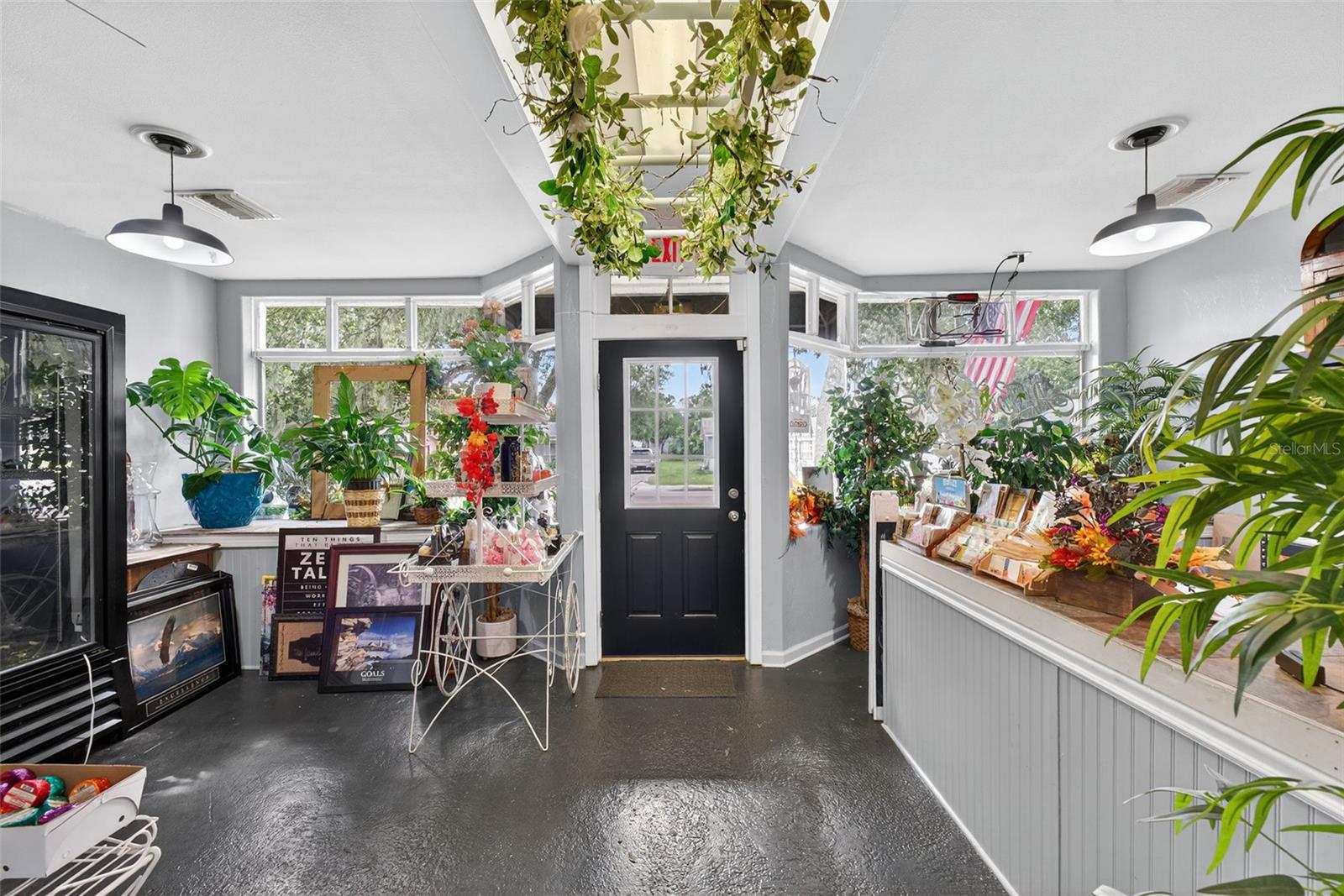 WOODMONT HEIGHTS - Commercial Sale