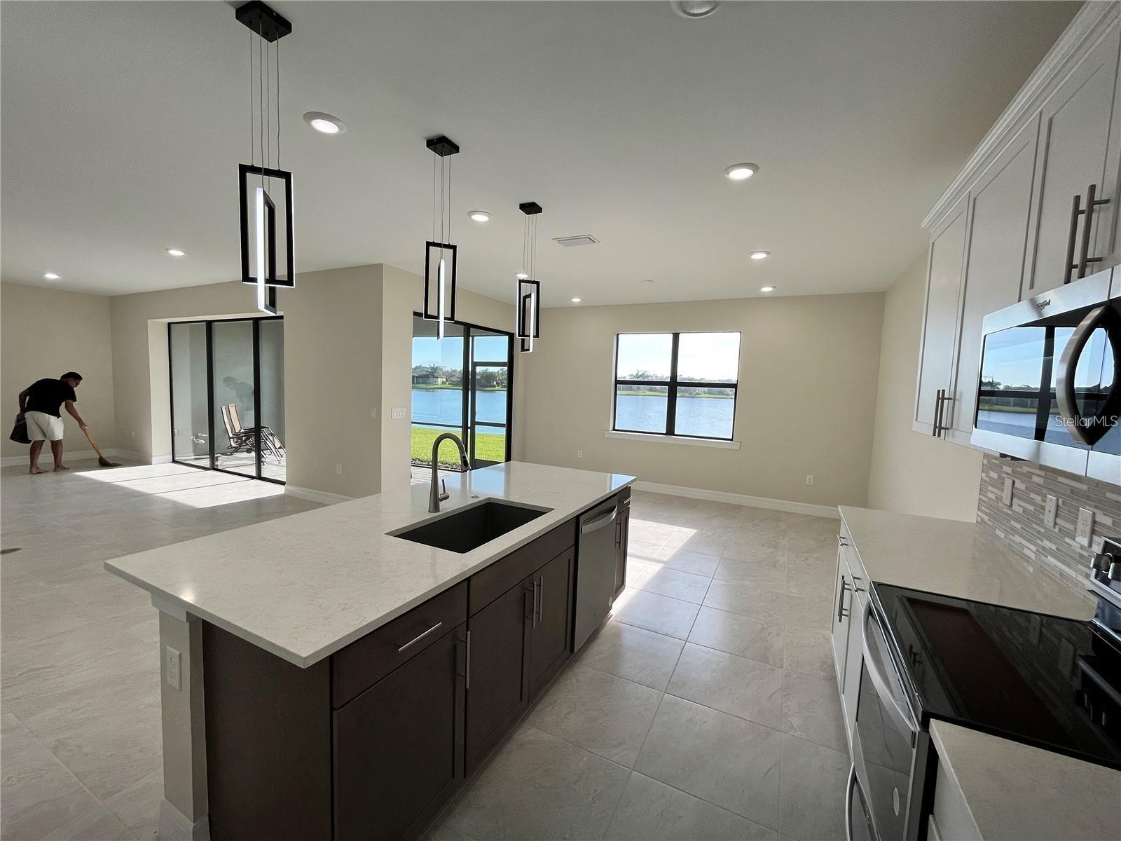 CEDAR FLORIDA PH 2A - Residential Lease