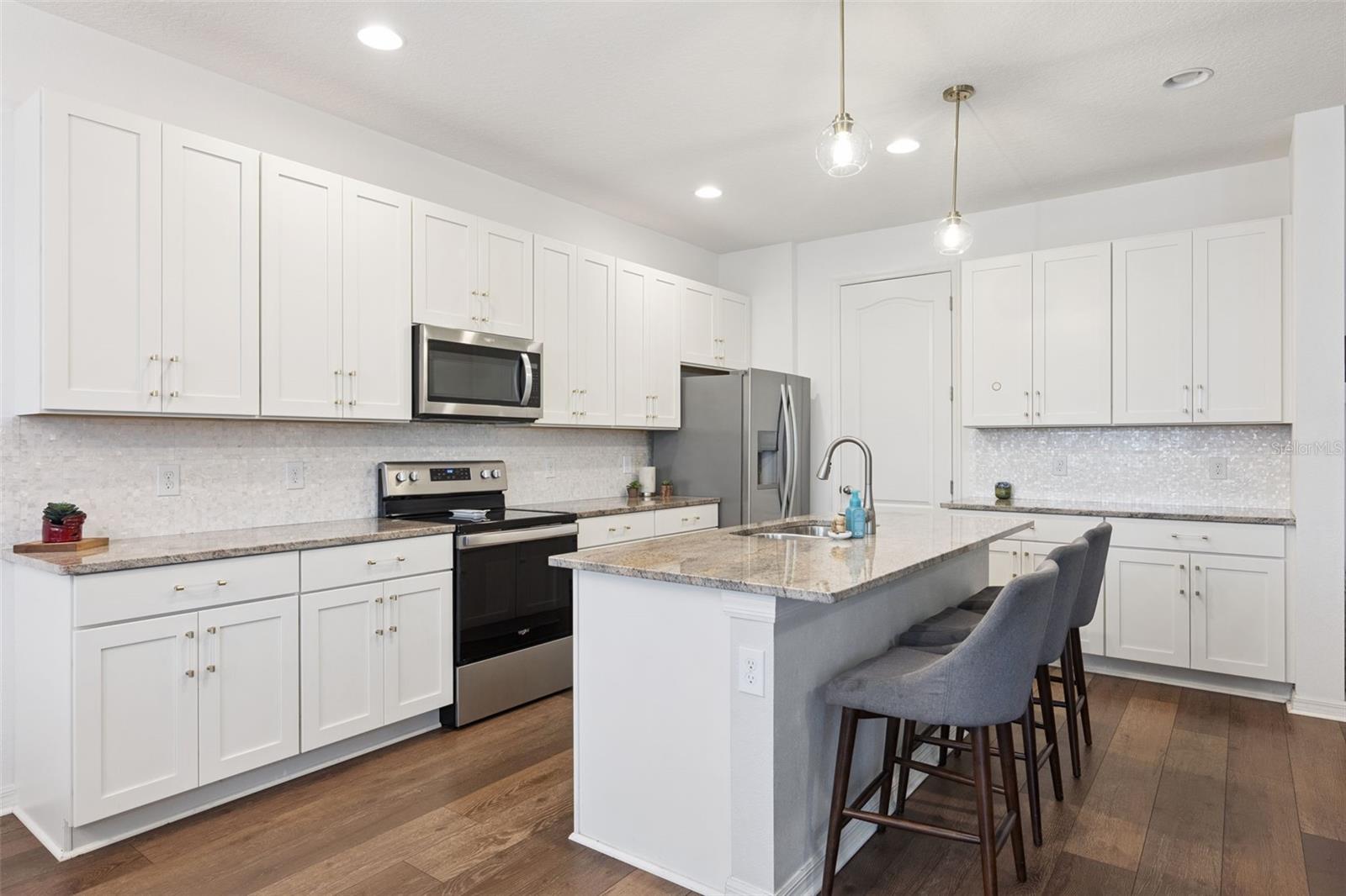 SWEETWATER GOLF & COUNTRY CLUB - Residential