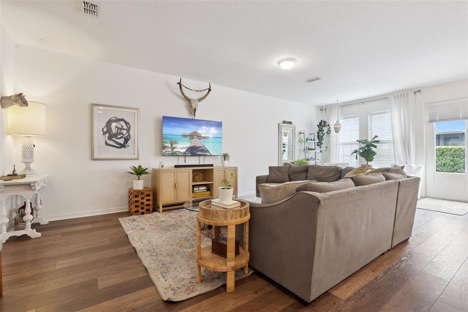 SWEETWATER GOLF & COUNTRY CLUB - Residential