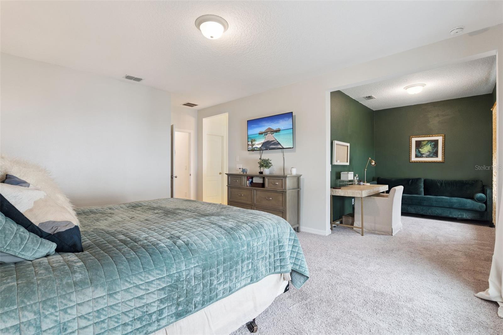 SWEETWATER GOLF & COUNTRY CLUB - Residential