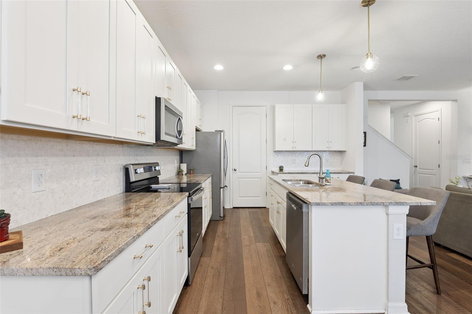 SWEETWATER GOLF & COUNTRY CLUB - Residential